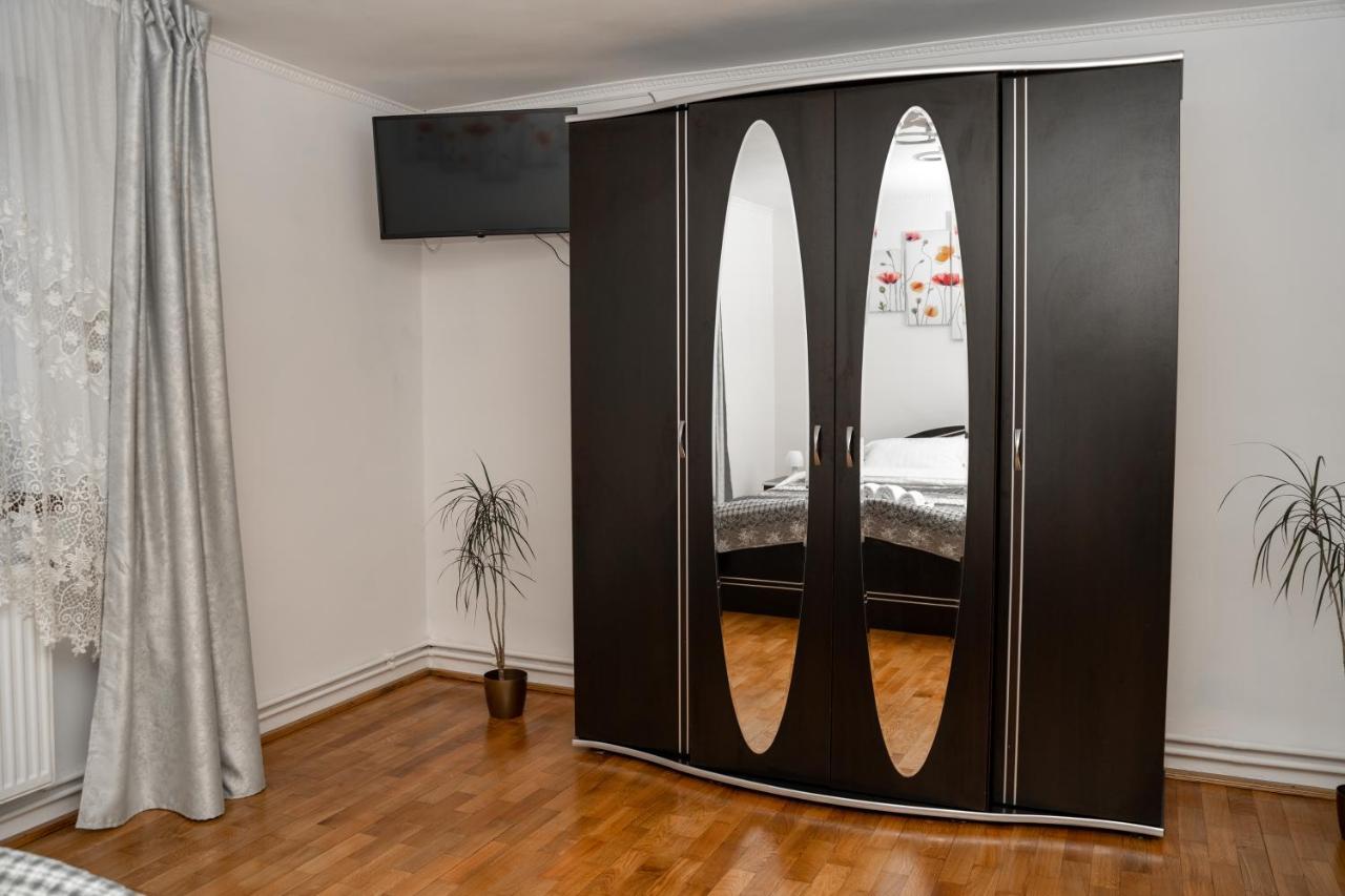 Apartament Panoramic la casa in comuna Răşinari Esterno foto
