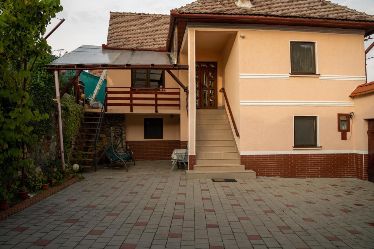 Apartament Panoramic la casa in comuna Răşinari Esterno foto